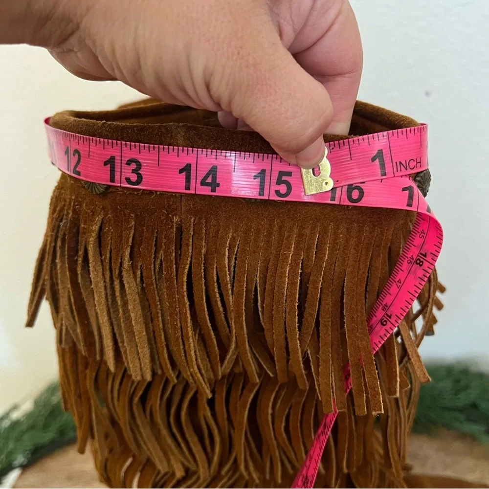 Minnetonka 5 Layer Fringed Brown Leather Tall Moccasin Boots Size 5